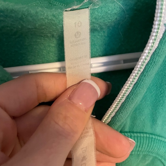 Lululemon Vintage Scuba Sweater - Picture 4 of 4